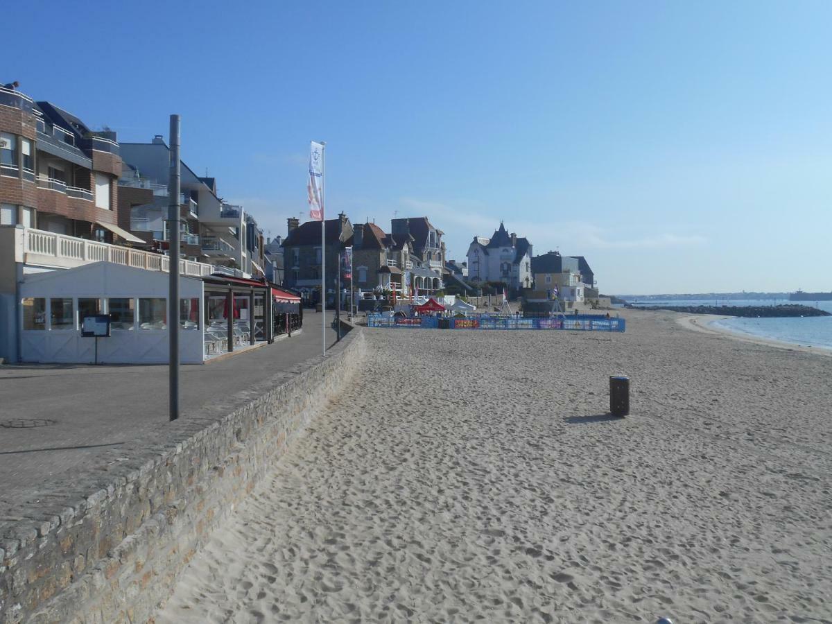 Appartement Les pieds dans l eau à Larmor-Plage Extérieur photo
