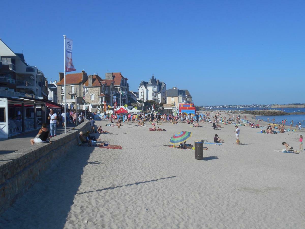 Appartement Les pieds dans l eau à Larmor-Plage Extérieur photo