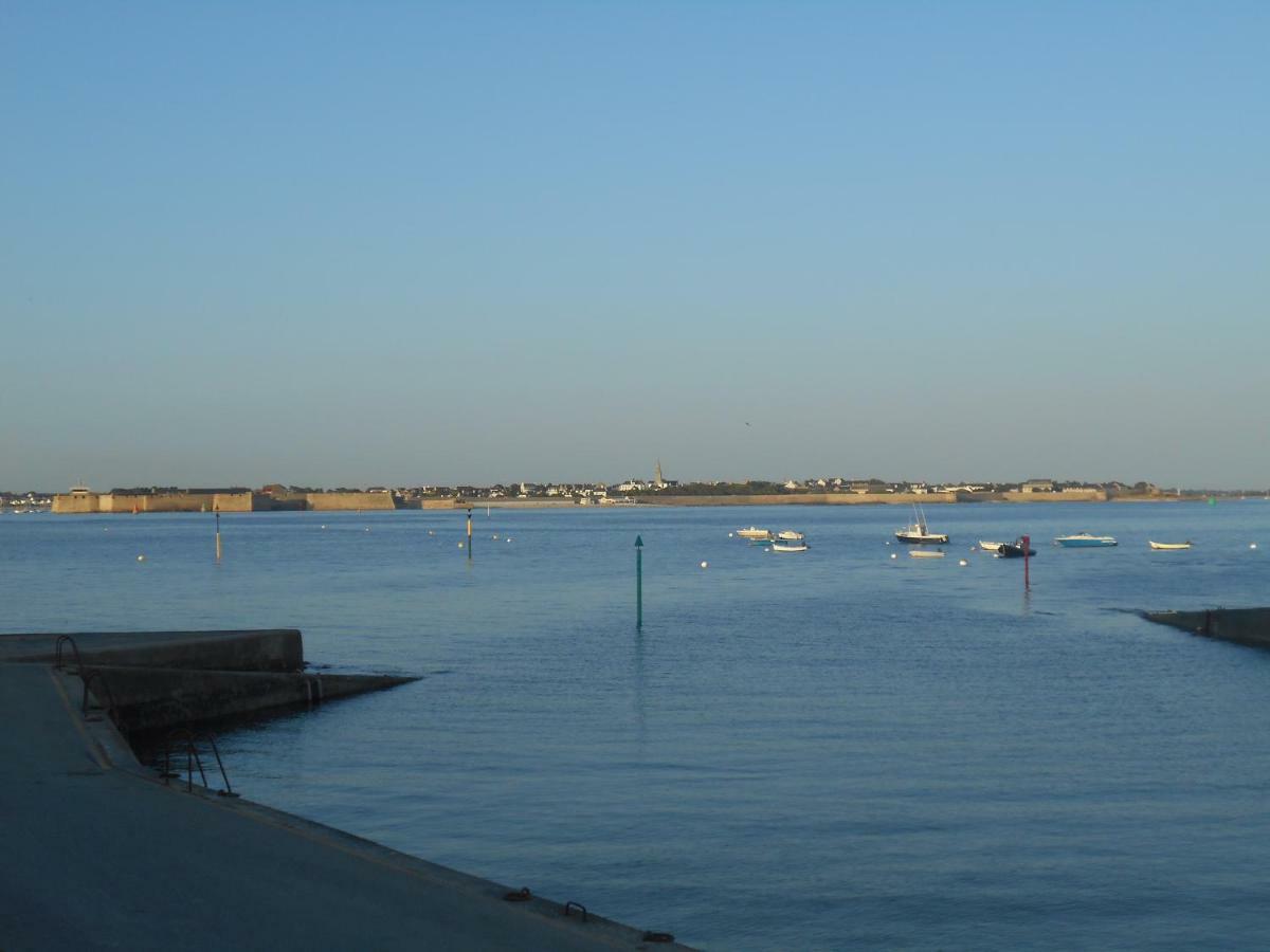 Appartement Les pieds dans l eau à Larmor-Plage Extérieur photo